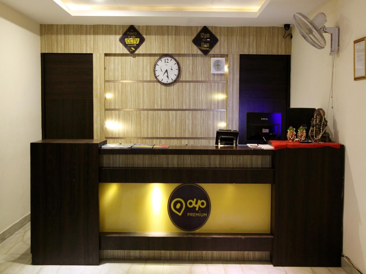 Oyo 905 Galaxy View Hotel Allāhābād Junction Exterior foto