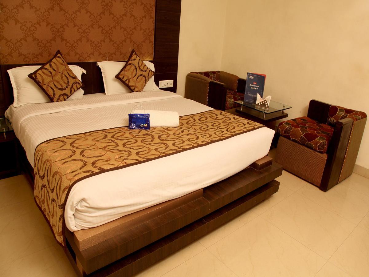 Oyo 905 Galaxy View Hotel Allāhābād Junction Exterior foto